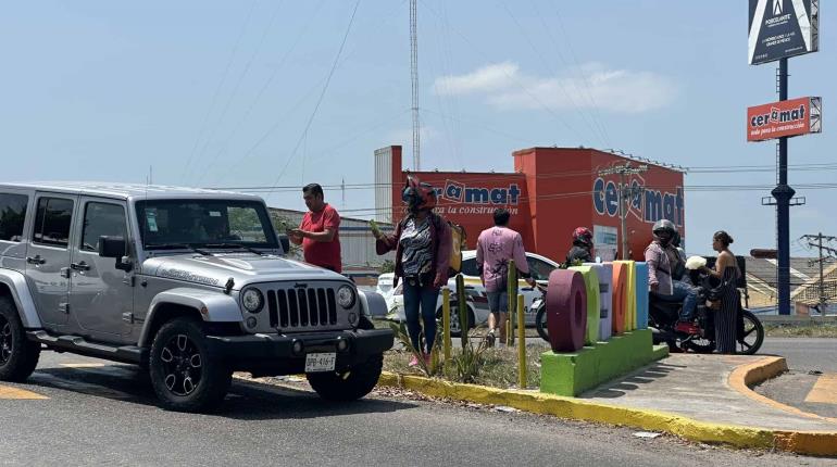 Conductora atropella a motociclista en entrada a la colonia Indeco