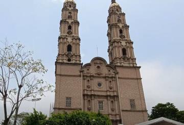 Suena campana mayor en Catedral de Tabasco en memoria del Papa Francisco