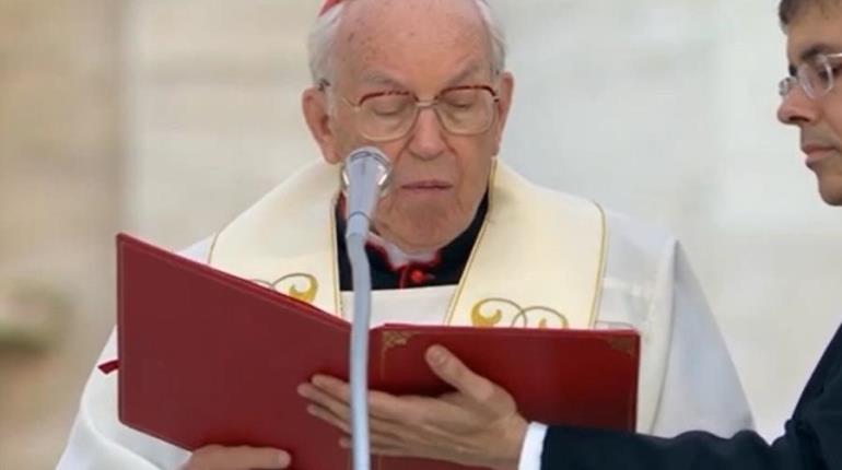 Continúan los rezos por el Papa en la Plaza de San Pedro