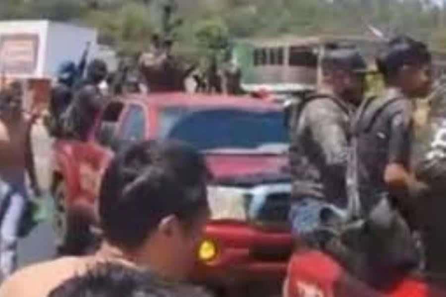 Confirma Sheinbaum investigación sobre desfile de miembros del CJNG en Michoacán Confirma Sheinbaum investigación sobre desfile de miembros del CJNG en Michoacán