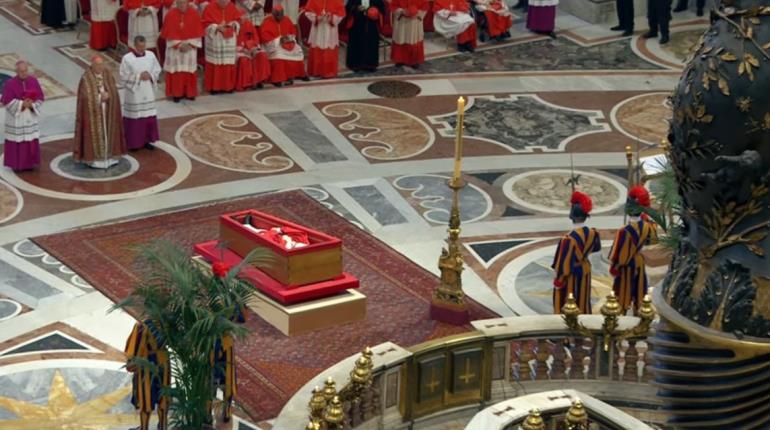 Ataúd del Papa Francisco se cerrará el viernes 25 de abril: Vaticano