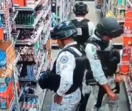 Viralizan video de elementos de la Guardia Nacional presuntamente robando en supermercado