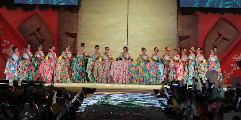 ¡Vueltecita y cadereo! Ya son embajadoras de la Feria Tabasco