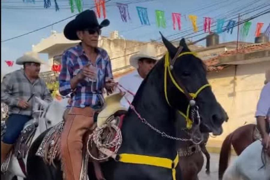 Matan a balazos a padre del alcalde de Azoyú, Guerrero Matan a balazos a padre del alcalde de Azoyú, Guerrero