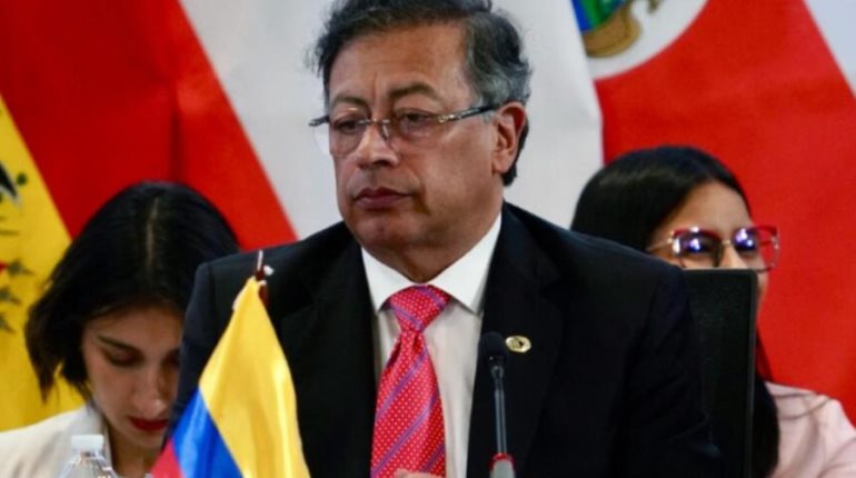 Corte de Colombia suspende temporalmente investigación contra Gustavo Petro