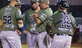 Olmecas de Tabasco cae 11-2 ante Piratas de Campeche en el Nelson Barrera