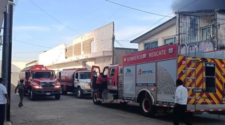 Se incendia almacén del Cobatab en la Col. Casa Blanca