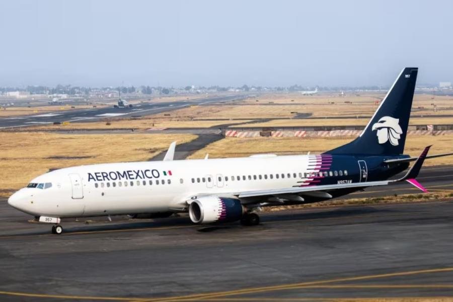 Avión de Aeroméxico aterriza de emergencia tras detectar humo en la cabina Avión de Aeroméxico aterriza de emergencia tras detectar humo en la cabina
