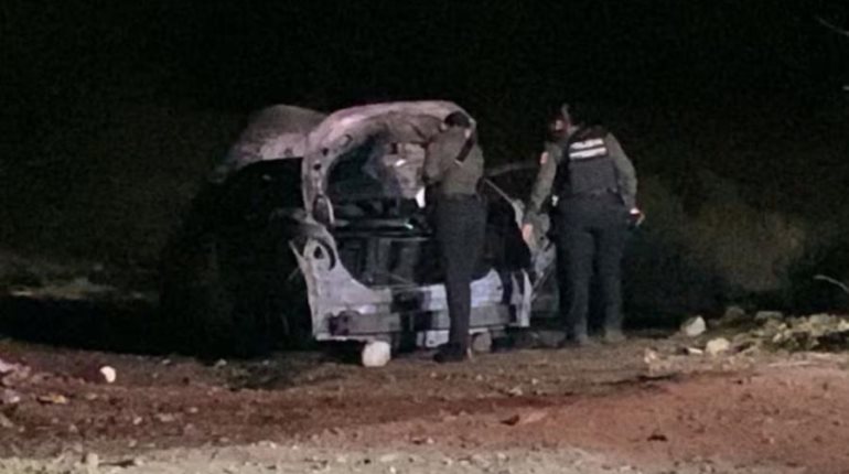 Lo calcinan al interior de vehículo cerca del Congreso de Sinaloa
