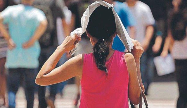 ¡Nada de lluvias! Termómetros llegarían a 45° este jueves en Tabasco