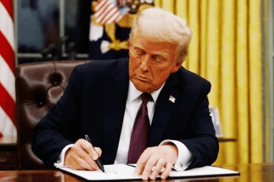 Trump firma orden ejecutiva para evitar la acumulación de aranceles sobre un mismo producto Trump firma orden ejecutiva para evitar la acumulación de aranceles sobre un mismo producto