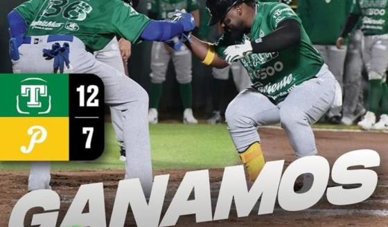 Olmecas desata batería y vence 12-7 a Pericos de Puebla y aseguran la serie