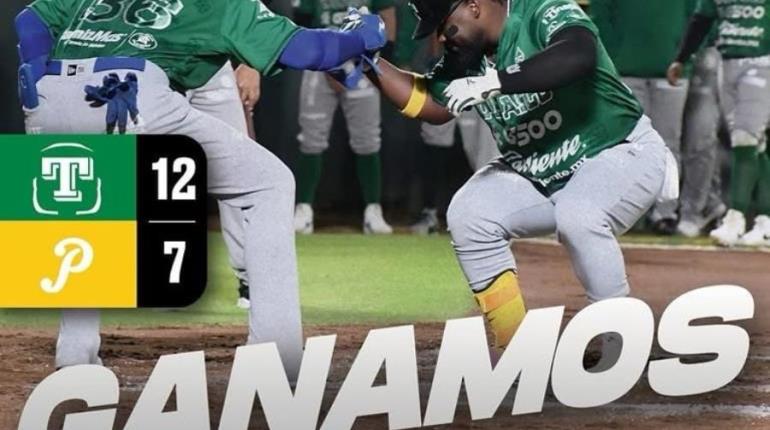 Olmecas desata batería y vence 12-7 a Pericos de Puebla y aseguran la serie
