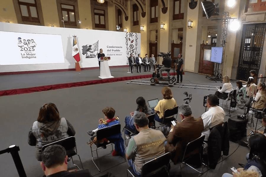 Orden ejecutiva de Trump a sector automotriz es una ventaja para México: Sheinbaum Orden ejecutiva de Trump a sector automotriz es una ventaja para México: Sheinbaum