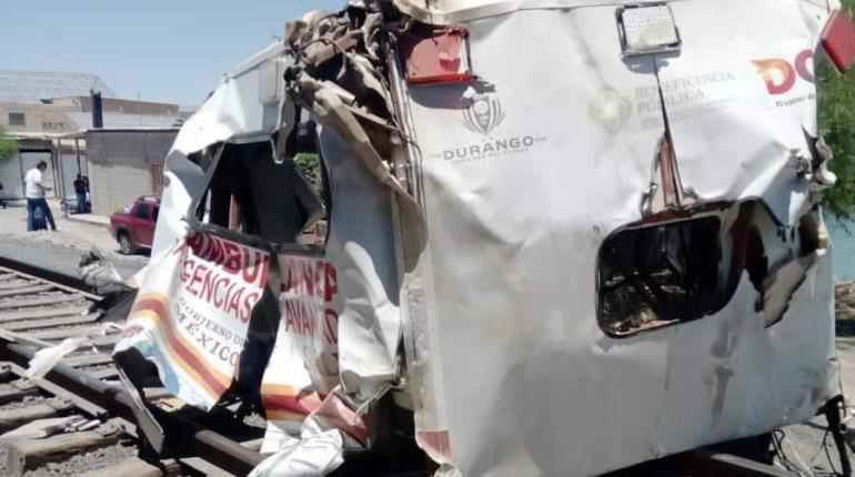 Muere director municipal de PC al intentar ganarle paso al tren en Durango