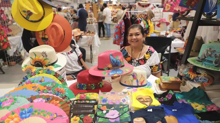 Exponen artesanos lo mejor de sus municipios y estados en la Feria Tabasco