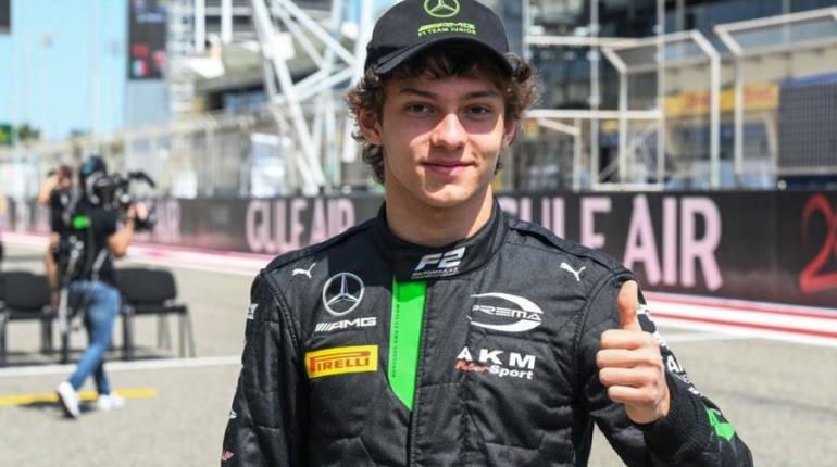Novato de Mercedes arrebata pole position a Verstappen