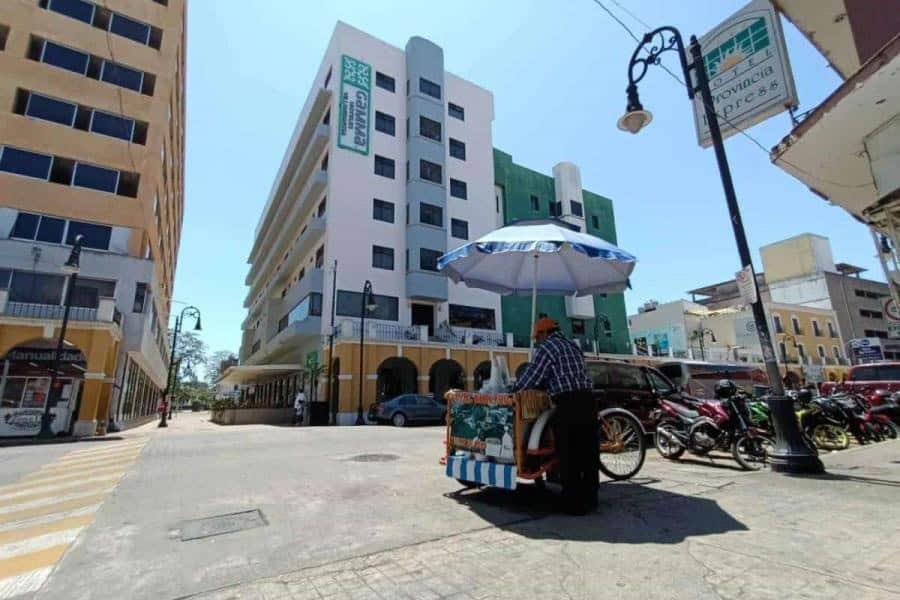 Inicia oficialmente onda de calor en Tabasco, termómetros alcanzarán los 45 grados, según Conagua Inicia oficialmente onda de calor en Tabasco, termómetros alcanzarán los 45 grados, según Conagua