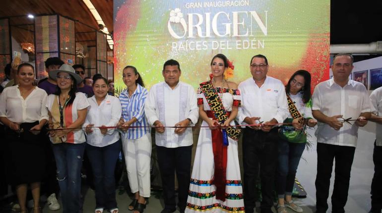 Exembajadoras inauguran el stand Origen, Raíces del Edén"