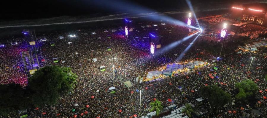 Frustran policías de Río de Janeiro atentado con bomba en concierto de Lady Gaga Frustran policías de Río de Janeiro atentado con bomba en concierto de Lady Gaga
