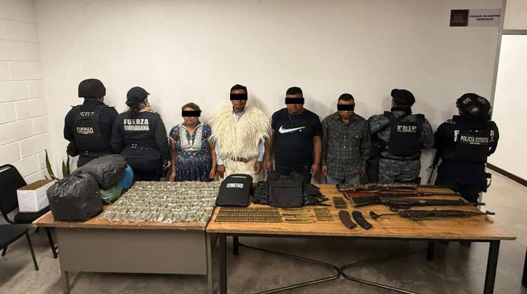 Detienen a exalcalde chiapaneco y 3 acompañantes con armas, equipo táctico y drogas