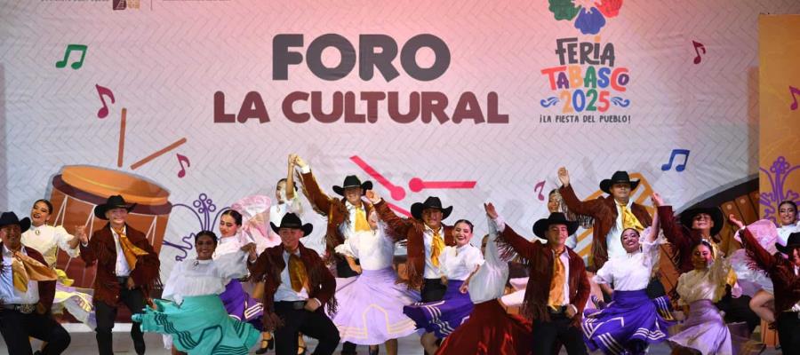 Se presentan los ballets folclóricos de Cunduacán y Zapata en el Foro ´La Cultural´ Se presentan los ballets folclóricos de Cunduacán y Zapata en el Foro ´La Cultural´