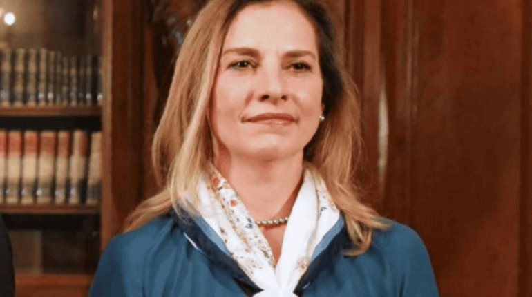 Esposa de AMLO buscaría mudarse a España por motivos académicos