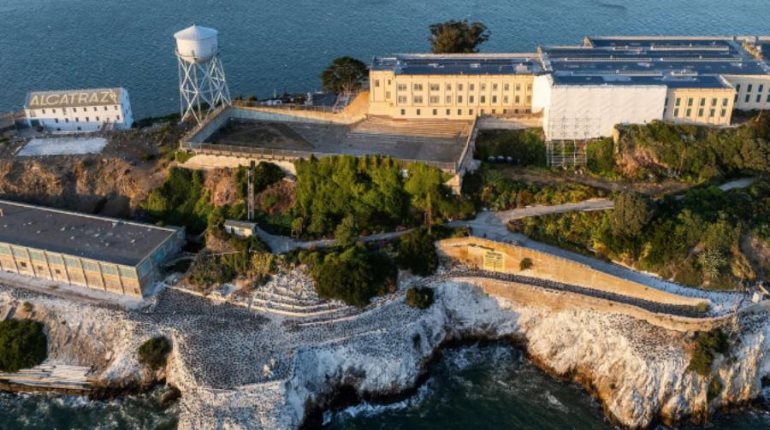 Ordena Trump reapertura y ampliación de Alcatraz