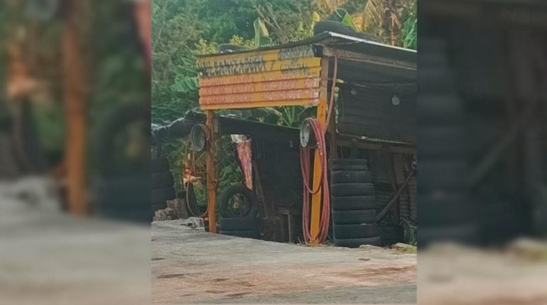 Lo atacan a balazos en su negocio en la vía a Macuspana