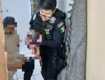 Salva policía a recién nacido de morir en Durango