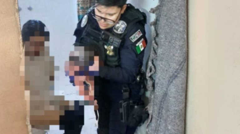 Salva policía a recién nacido de morir en Durango