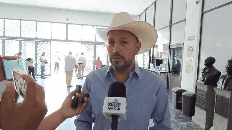 Falta de personal en casetas fitosanitarias debe resolverse en esta semana: Diputado Jorge Suárez Falta de personal en casetas fitosanitarias debe resolverse en esta semana: Diputado Jorge Suárez