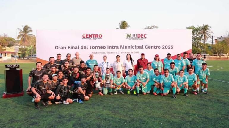 Premian a ganadores del Torneo Intramunicipal de Futbol Centro 2025