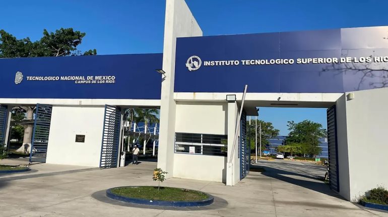 Designará gobernador a un interino en Tecnológico de Balancán mientras concluye auditoría a director