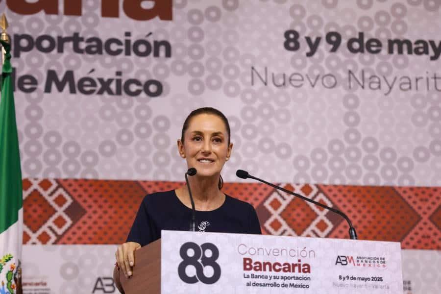 Reconocen Banqueros de México cambio de política económica de "primeros los pobres": Sheinbaum Reconocen Banqueros de México cambio de política económica de "primeros los pobres": Sheinbaum