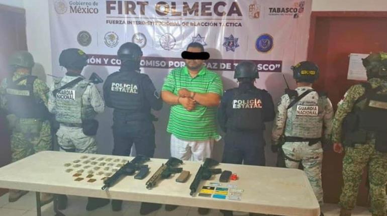 Capturan a presunto militar con armas y drogas