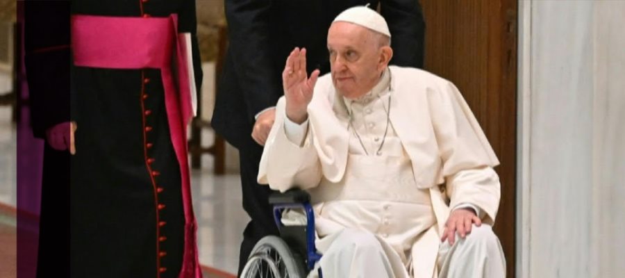 El papa Francisco y su relación con las sillas de ruedas El papa Francisco y su relación con las sillas de ruedas
