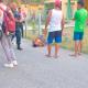 Conductor de tráiler termina fuera de la vía Cárdenas