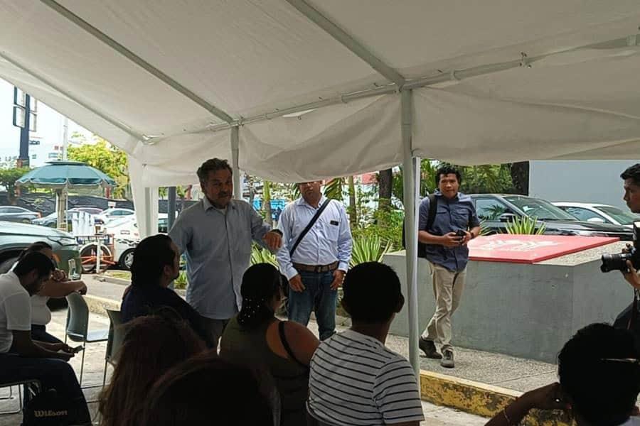 Se reúne Octavio Romero, director del Infonavit, con constructores en Tabasco Se reúne Octavio Romero, director del Infonavit, con constructores en Tabasco