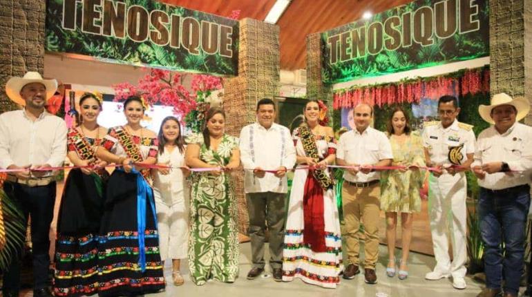 Destacan producción acuícola, agrícola y cultural en stands de Teapa y Tenosique