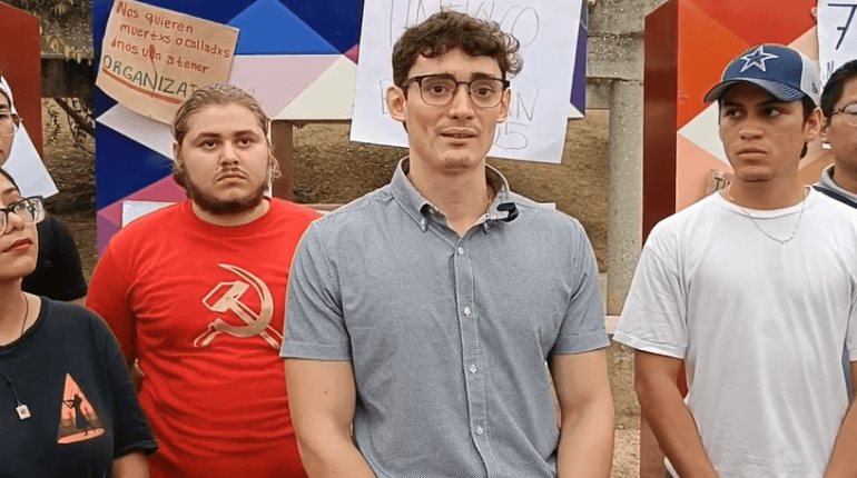 Rechazan estudiantes respaldo de partidos en su movimiento en protesta en apoyo a jóvenes de Balancán