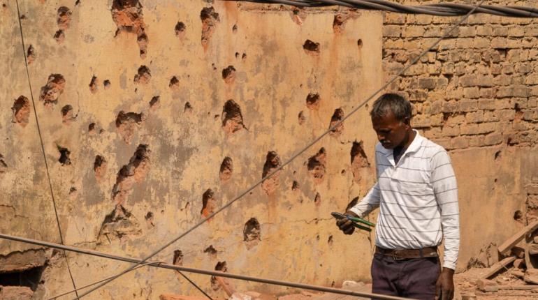 India y Pakistán acuerdan un alto al fuego tras ataques mutuos