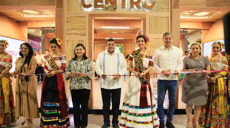 Inauguran stand de Centro en penúltimo día de Feria; resaltan cultura Yokot´an
