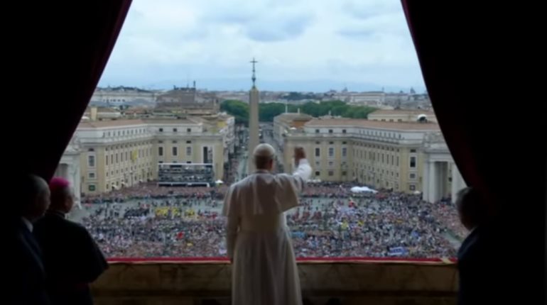 Recuerda Papa León XIV a Francisco en su primer mensaje del Regina Caeli