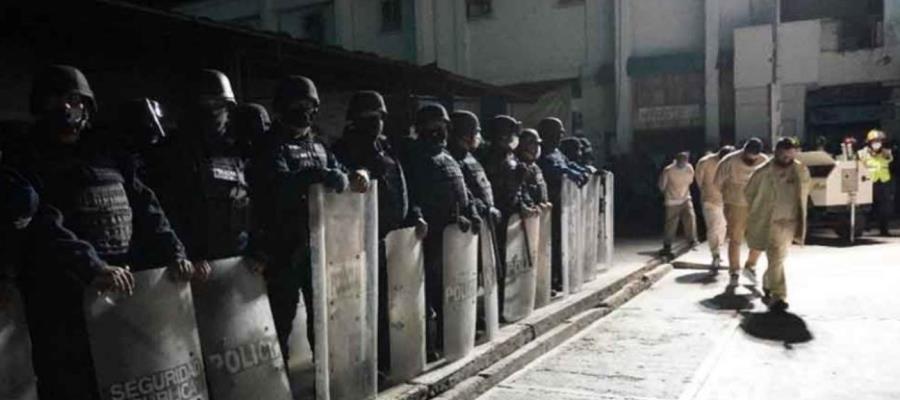 Detienen a cuatro funcionarios de penal en Oaxaca, tras fuga de reo Detienen a cuatro funcionarios de penal en Oaxaca, tras fuga de reo