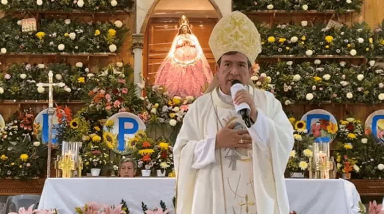 Con peregrinación, recuerdan 35 aniversario de visita de Juan Pablo II y coronación de la Virgen de Cupilco