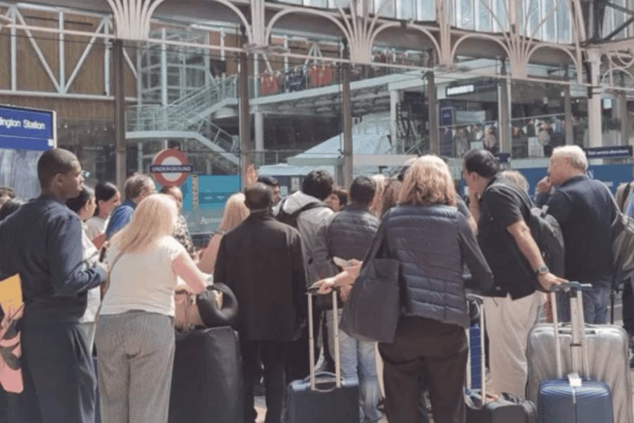 Apagón en Londres provoca cierre y retrasos en algunas líneas del metro Apagón en Londres provoca cierre y retrasos en algunas líneas del metro