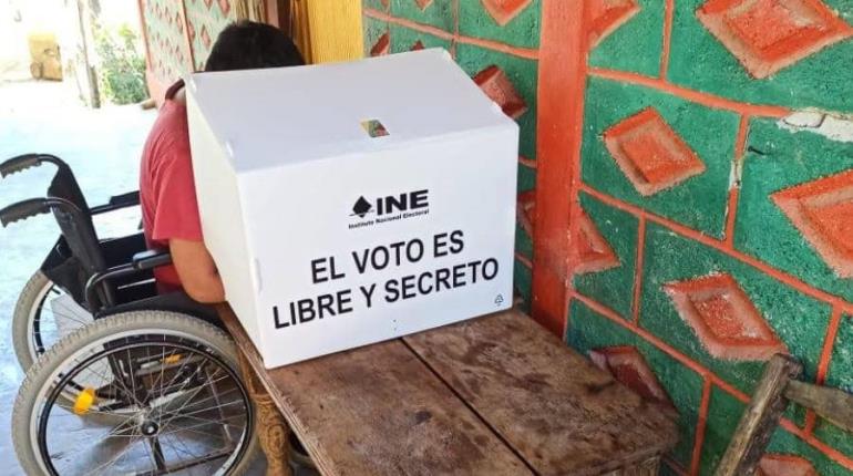 INE comienza a recibir voto anticipado de personas con discapacidad de la elección judicial