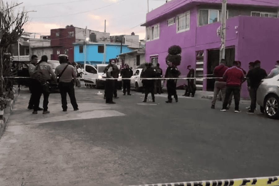 Un muerto y 3 heridos deja enfrentamiento a balazos en CDMX Un muerto y 3 heridos deja enfrentamiento a balazos en CDMX