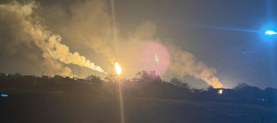 Ruido intenso de mechón en Ciudad Pemex, Macuspana, genera temor entre habitantes Ruido intenso de mechón en Ciudad Pemex, Macuspana, genera temor entre habitantes